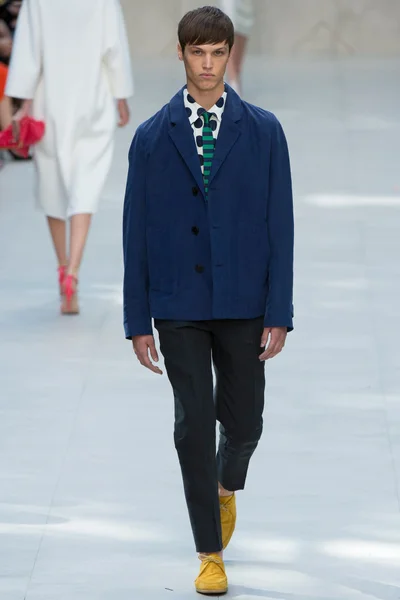 Look 26